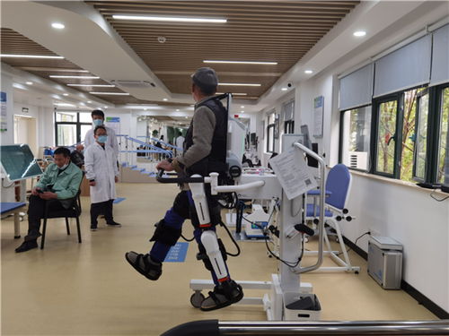 浦东19个上海市示范性社区康复中心全面恢复服务，构筑家门口的健康防线